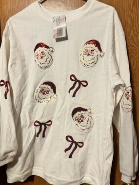 Women’s White Long-Sleeve Sequin Santa Appliqué Tee